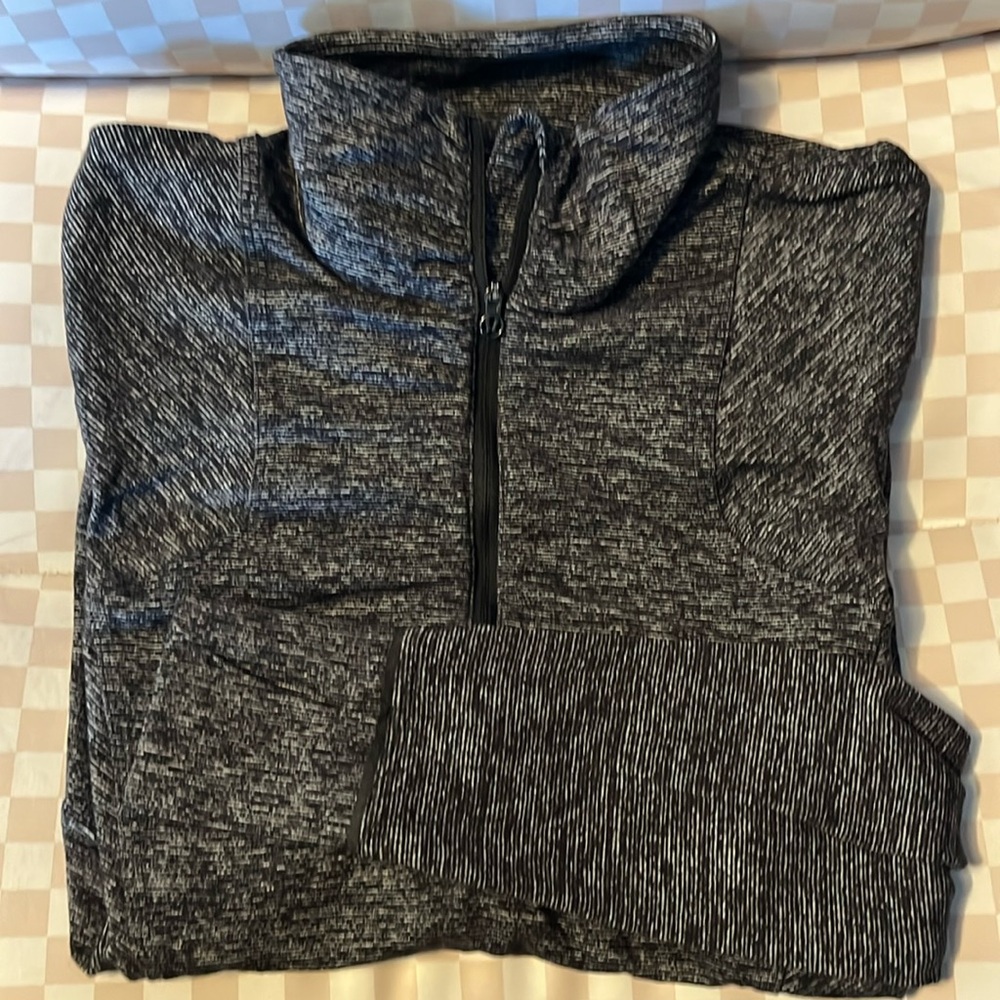 Lululemon 1/4 zip pullover